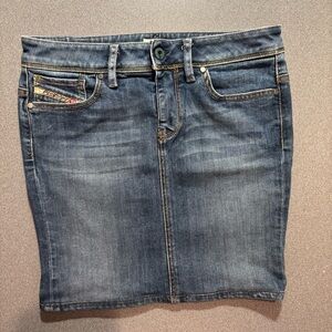 Diesel Women SZ 26 Mini Skirt Denim Luxury Casual Streetwear Everyday  LTD‎